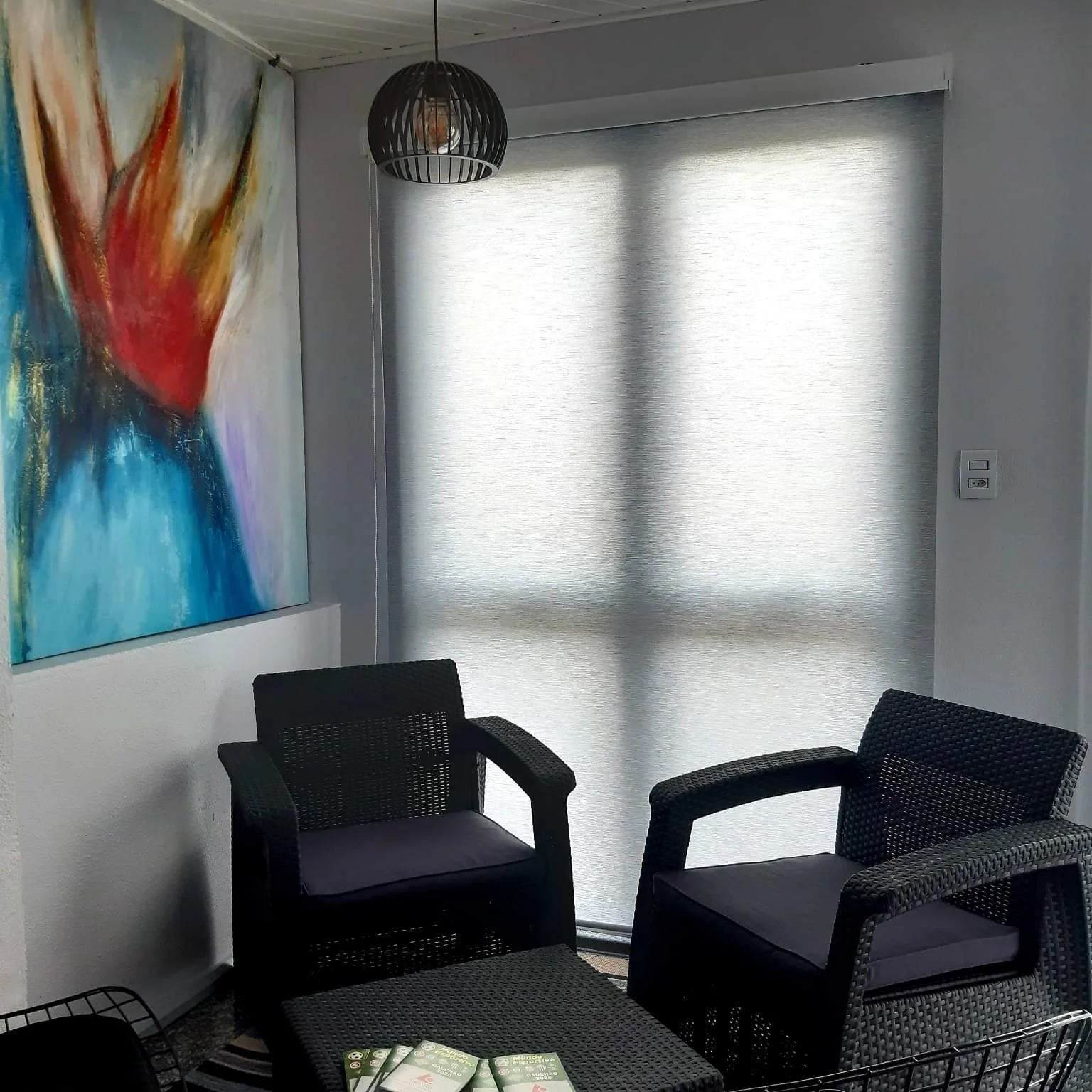 Persiana Rolô em escritório com vista para a cidade — projeto real LUME